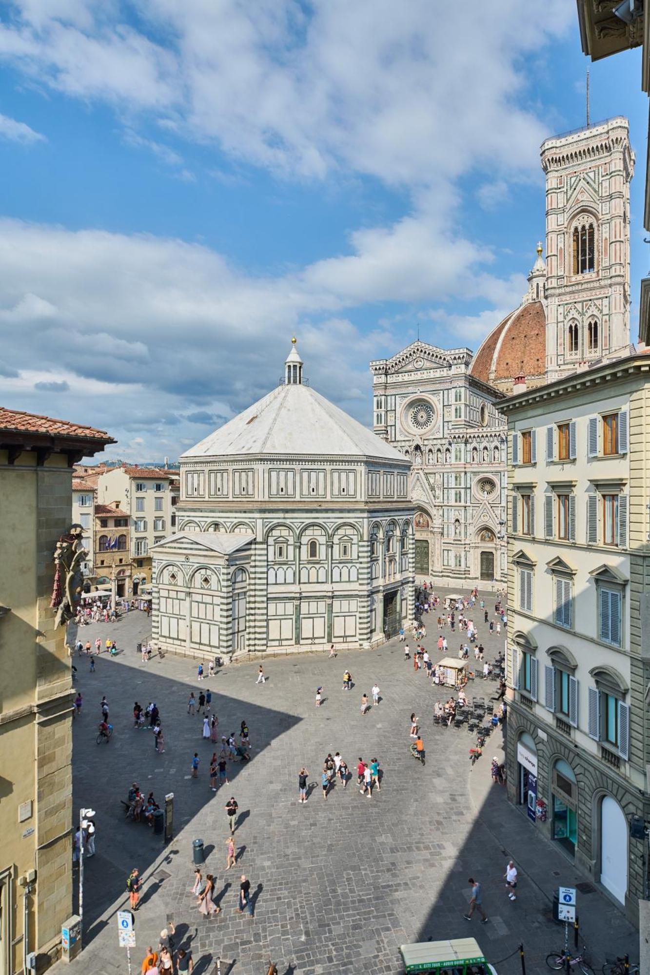 Duomo Luxury Florence Buitenkant foto